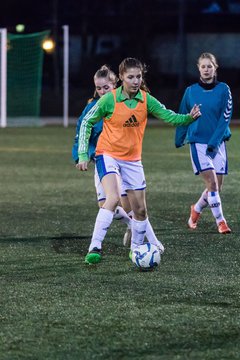 Bild 4 - wBJ SV Henstedt Ulzburg - Krummesser SV : Ergebnis: 6:0